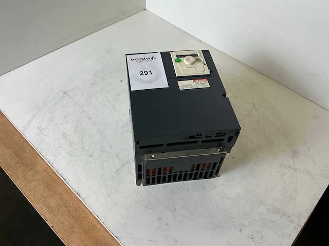 Schneider atv312hu55n4 frequentieregelaar - afbeelding 1 van  5