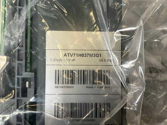 Schneider atv71h037m3g1 frequentieregelaar (4x) - afbeelding 8 van  8