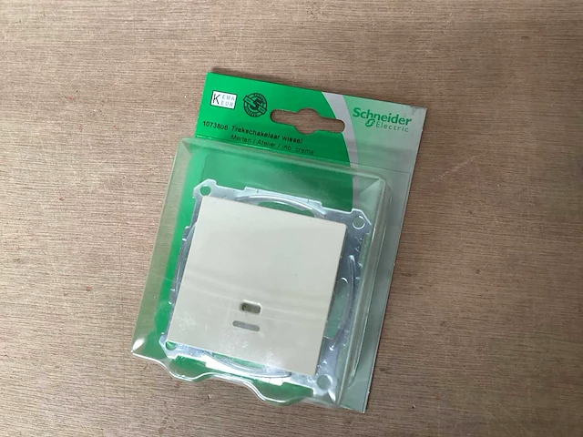 Schneider el. merten trekschakelaar (27x) - afbeelding 1 van  3