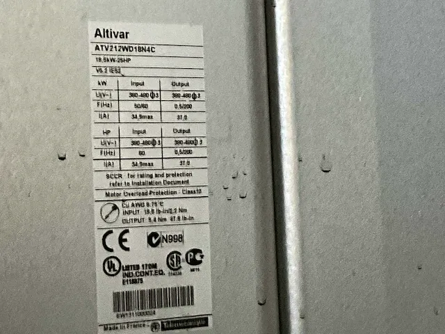Schneider electric altivar atv212wd18n4c frequentieregelaar - afbeelding 5 van  5