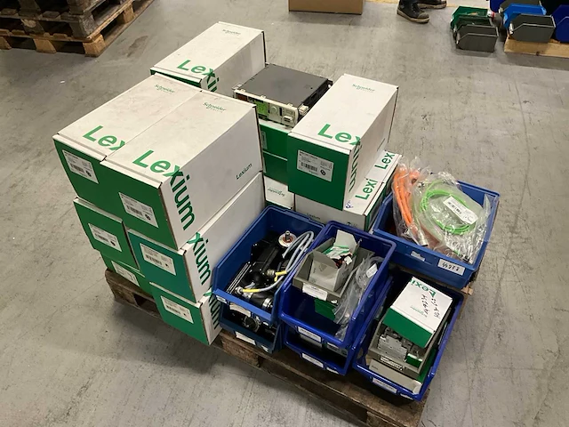 Schneider partij elektrische onderdelen - afbeelding 44 van  50