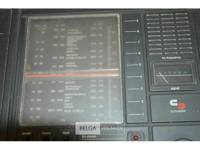 Schneider radio en platenspeler - afbeelding 6 van  7