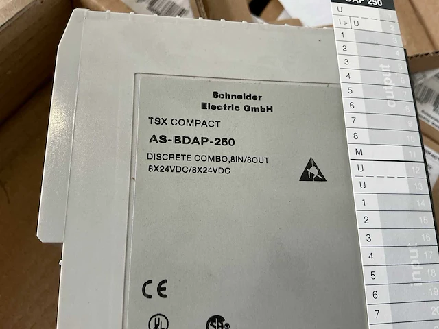 Schneider tsx compact as-bdap-250 plc module (20x) - afbeelding 6 van  7
