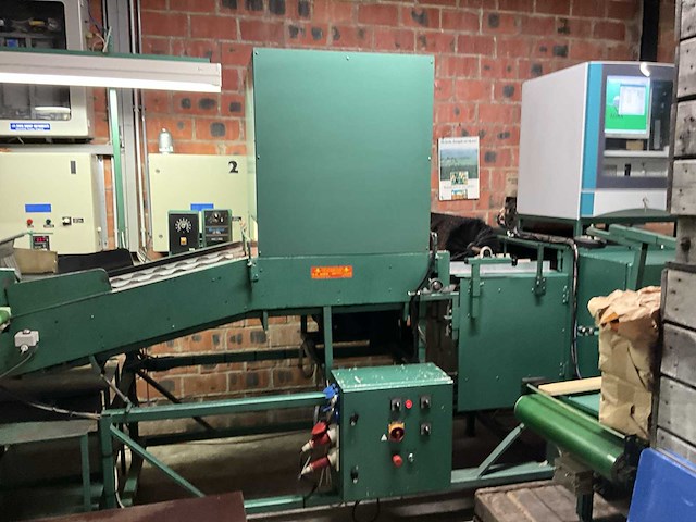 Schoemans 3-sporige sorteermachine - afbeelding 2 van  21