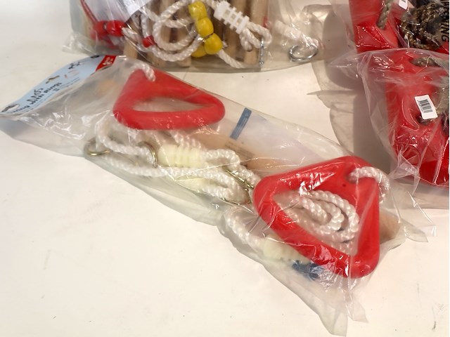 Schommel (x4) - afbeelding 4 van  4