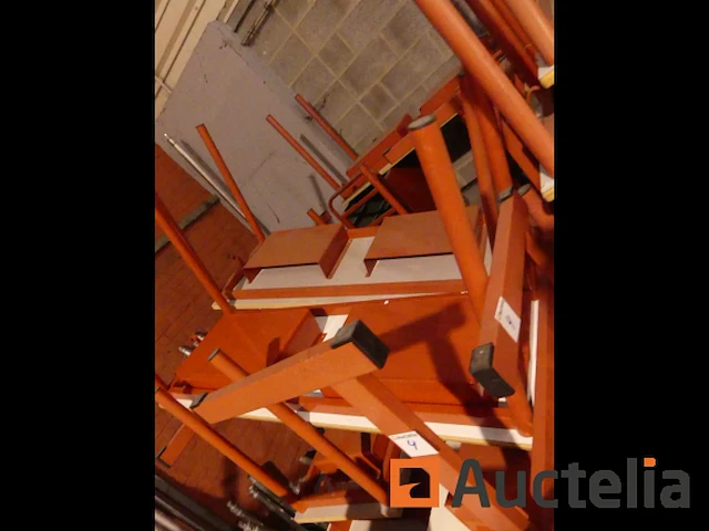 School meubilair; banken, stoelen - afbeelding 2 van  7