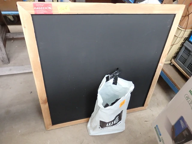 Schoolbord + toebehoren - afbeelding 1 van  2