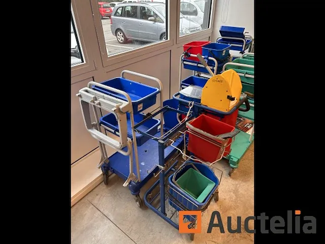 Schoonmaak roltafels - afbeelding 3 van  6