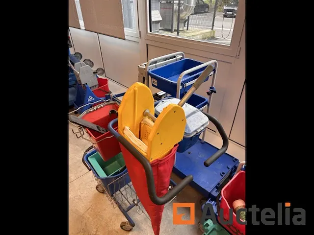 Schoonmaak roltafels - afbeelding 5 van  6