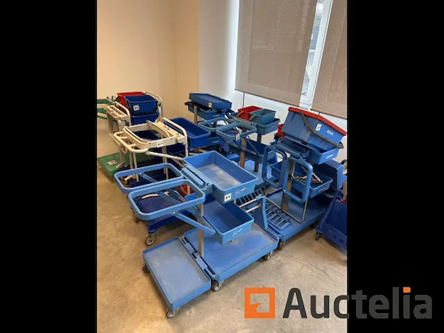 Schoonmaak roltafels - afbeelding 1 van  6