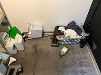 Schoonmaakwagen boma + diverse schoonmaakmiddelen - afbeelding 7 van  7