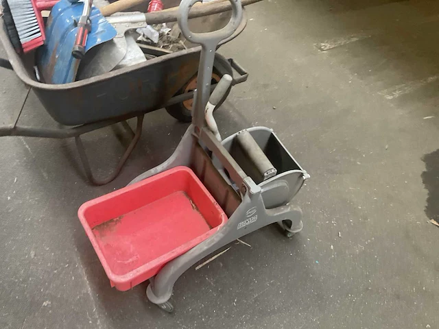 Schoonmaakwagen - afbeelding 3 van  4