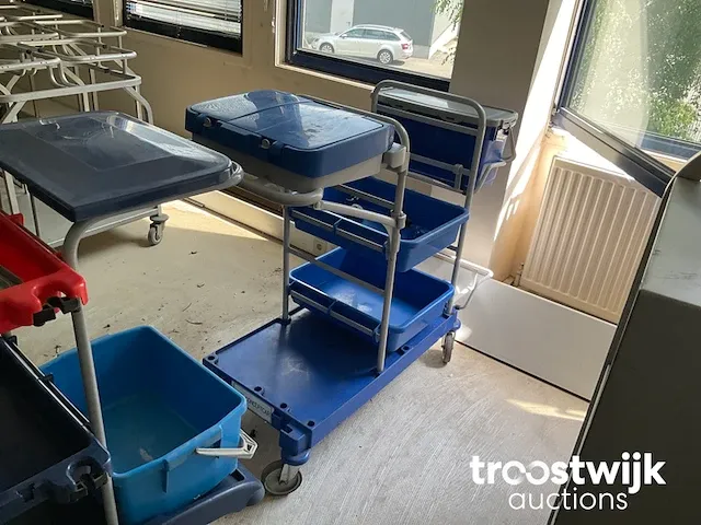 Schoonmaakwagen - afbeelding 4 van  4