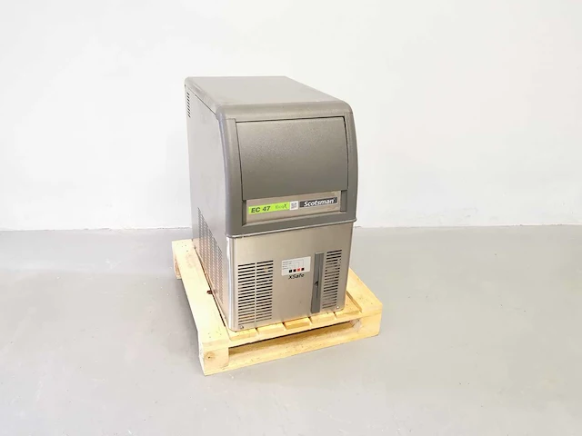 Schot - ec47 - ijsmachine - afbeelding 1 van  2