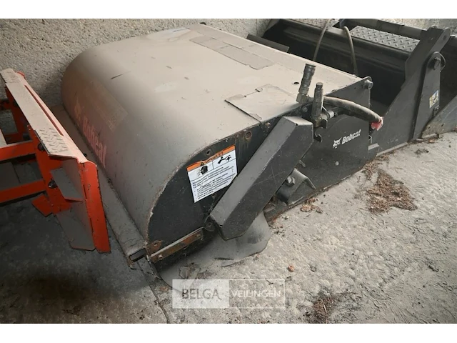 Schranklader bobcat s100 - afbeelding 14 van  20