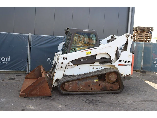 Schranklader bobcat t870 diesel 2011 - afbeelding 1 van  1