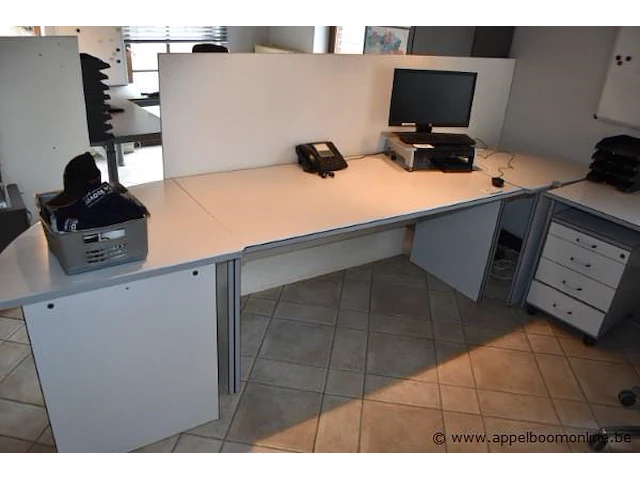 Schrijftafel - afbeelding 1 van  1