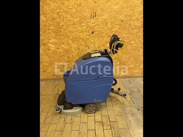 Schrob-/zuigmachine - numatic reinigingsmachine ttb 4552 100 st - afbeelding 11 van  16