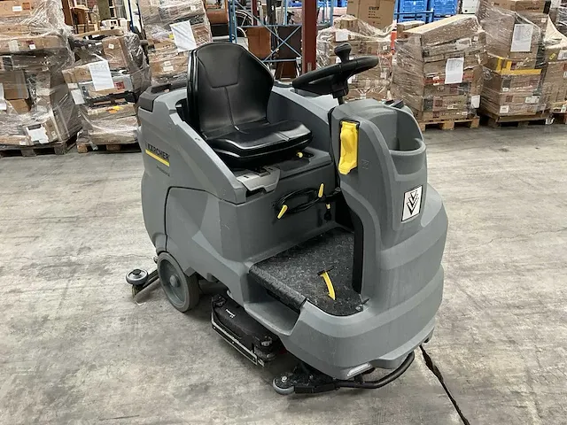 Schrob-zuigmachine kärcher professional b 150 r - afbeelding 12 van  29