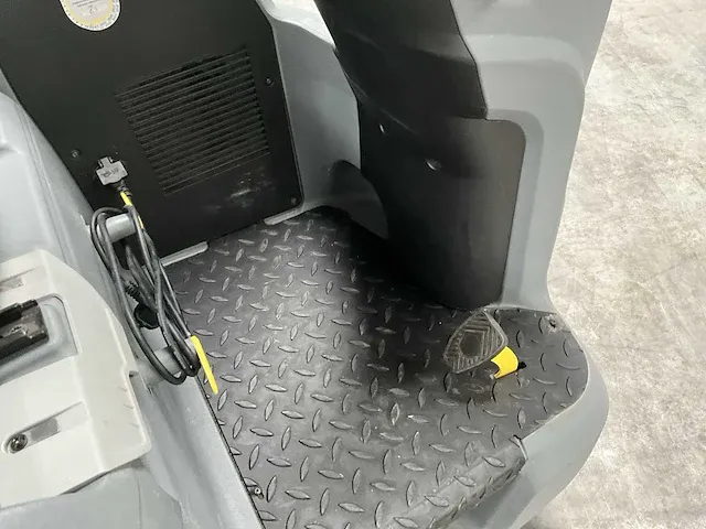 Schrob-zuigmachine kärcher professional b 150 r - afbeelding 3 van  17