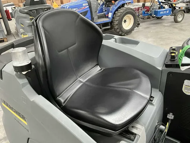 Schrob-zuigmachine kärcher professional b 150 r - afbeelding 4 van  17