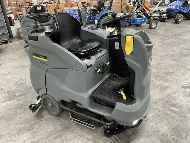 Schrob-zuigmachine kärcher professional b 150 r - afbeelding 10 van  17