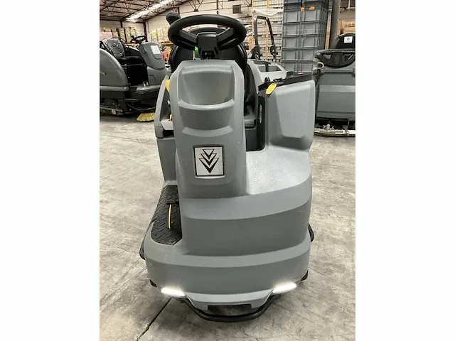 Schrob-zuigmachine kärcher professional b 150 r - afbeelding 11 van  17