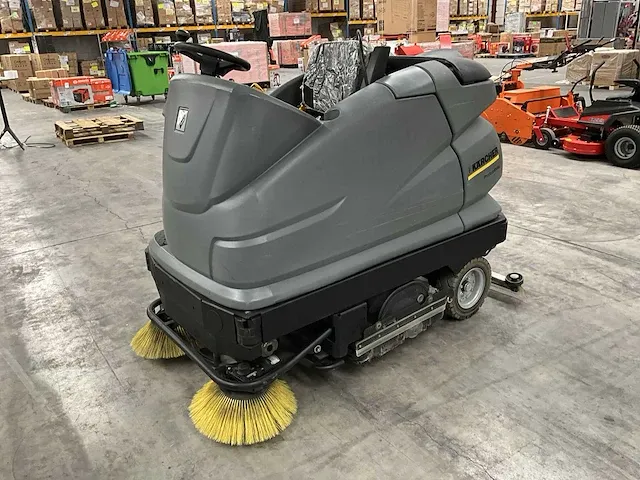 Schrob-zuigmachine kärcher professional b 250 r - afbeelding 1 van  19