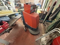Schrobmachine hako met lader