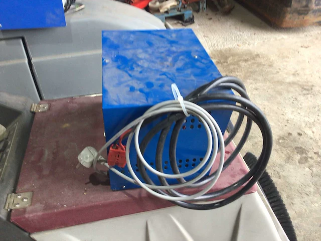 Schrobzuigmachine (2x) - afbeelding 13 van  17
