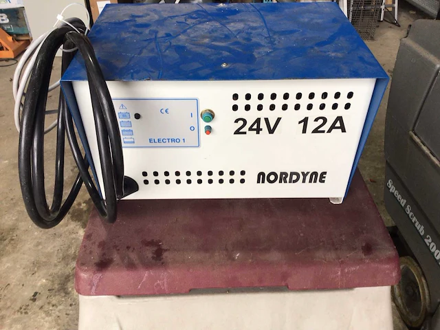 Schrobzuigmachine (2x) - afbeelding 14 van  17