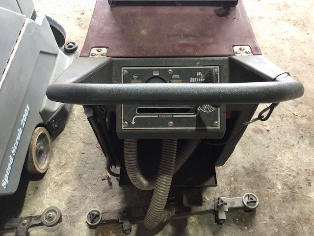 Schrobzuigmachine (2x) - afbeelding 15 van  17