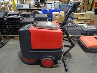 Schrobzuigmachine cleanfix