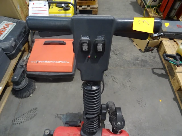 Schrobzuigmachine cleanfix - afbeelding 9 van  11