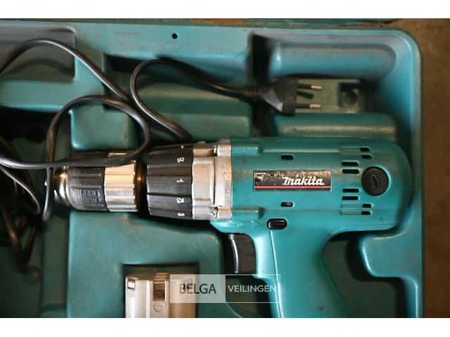 Schroef-boormachine makita - afbeelding 3 van  7