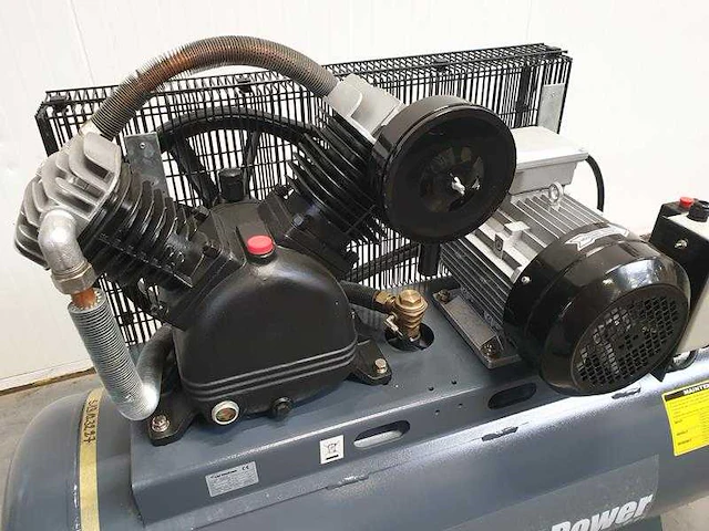 Schroefcompressor - renopower - bd5,5-200-12,5t - ongebruikt - afbeelding 3 van  6