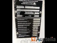 Schroefcompressor, droger en tank - afbeelding 3 van  9