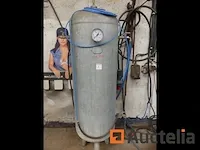 Schroefcompressor, droger en tank - afbeelding 8 van  9
