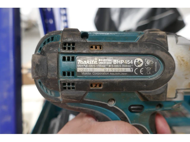 Schroefmachine makita + cirkelzaagmachine dewalt - afbeelding 2 van  5