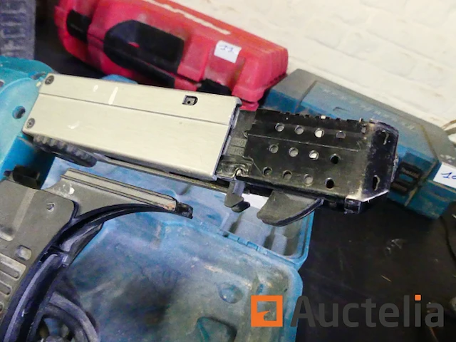 Schroefmachine voor stripschroef makita 6843 - afbeelding 4 van  6