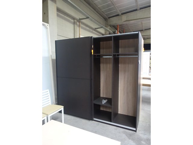 Schuifdeurkast eik - afbeelding 3 van  4