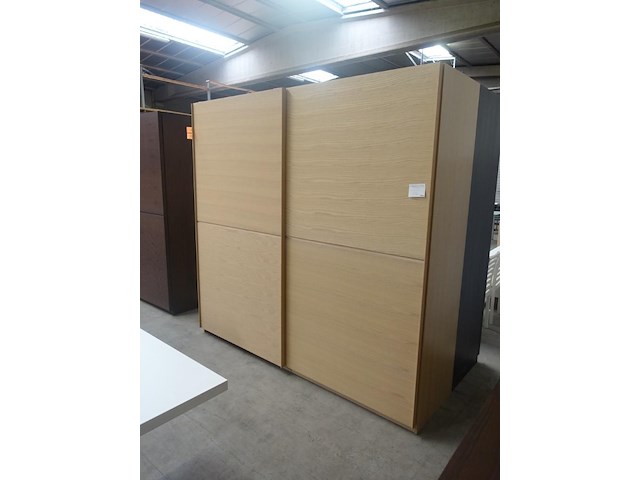 Schuifdeurkast eik - afbeelding 2 van  6