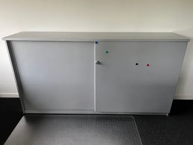 Schuifdeurkast gispen - afbeelding 1 van  3