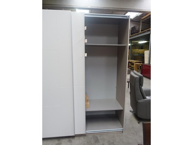 Schuifdeurkast - afbeelding 7 van  9