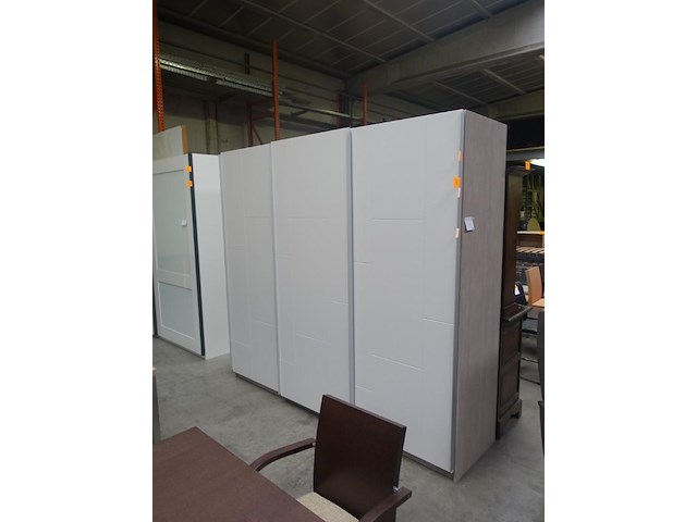 Schuifdeurkast - afbeelding 2 van  9