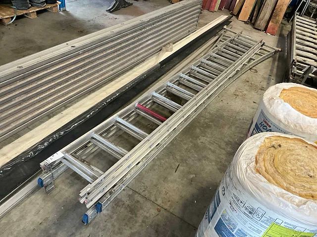 Schuifladder (2x) - afbeelding 1 van  2