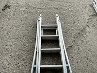 Schuifladder driedelig - afbeelding 3 van  3