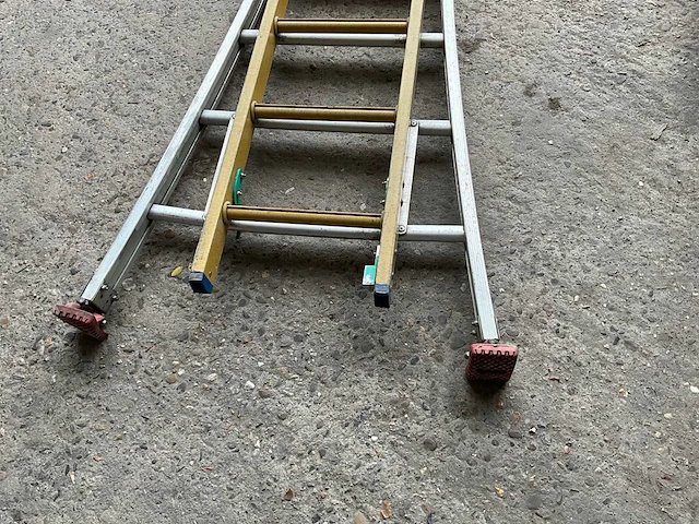 Schuifladder - afbeelding 2 van  3