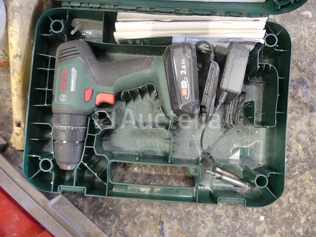 Schuimpistolen met accuboormachine, doos met gatenzaag - afbeelding 6 van  13