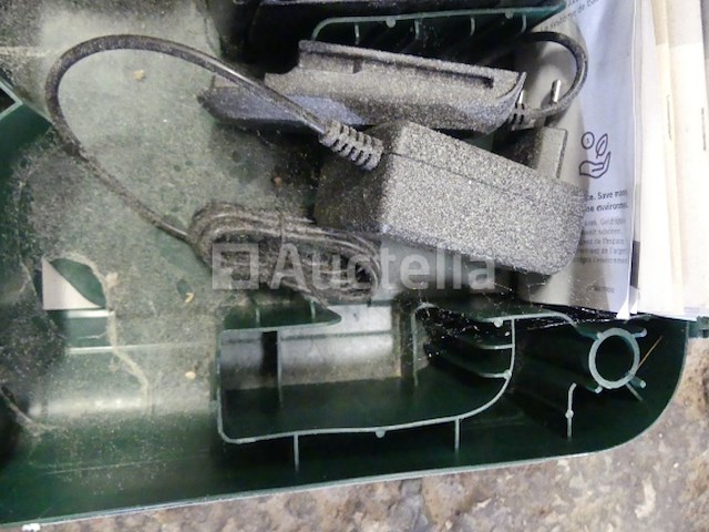 Schuimpistolen met accuboormachine, doos met gatenzaag - afbeelding 7 van  13